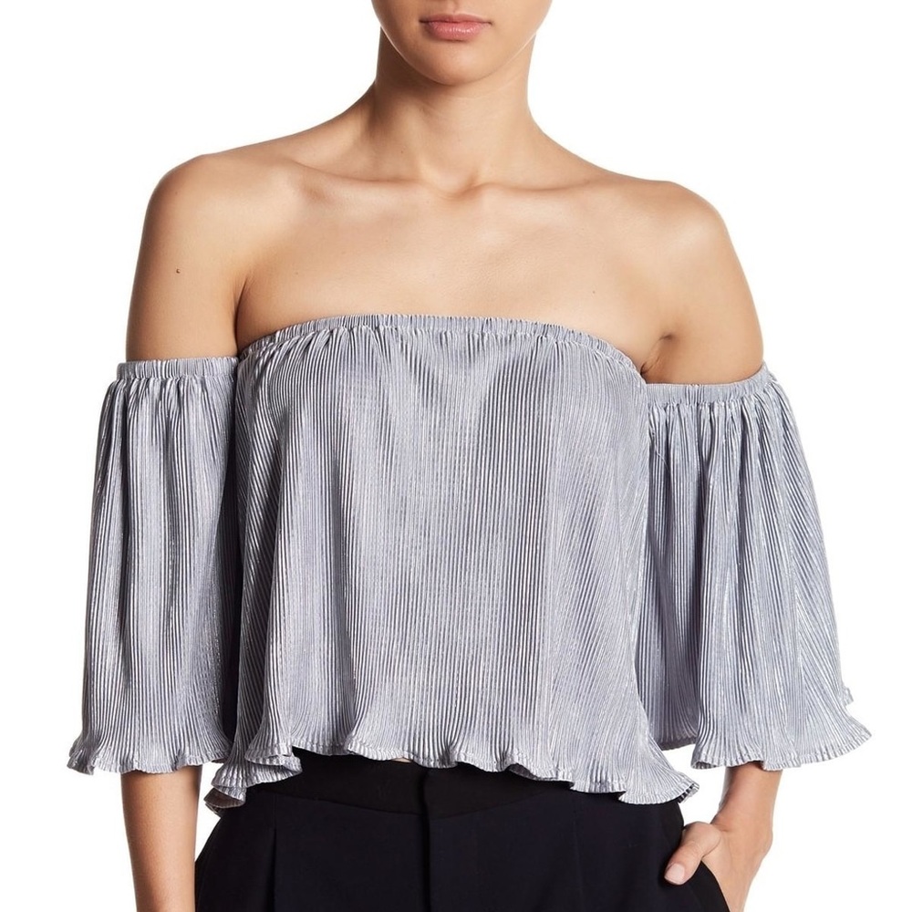 OnTwelfth Off-the-Shoulder Grey Silver Top